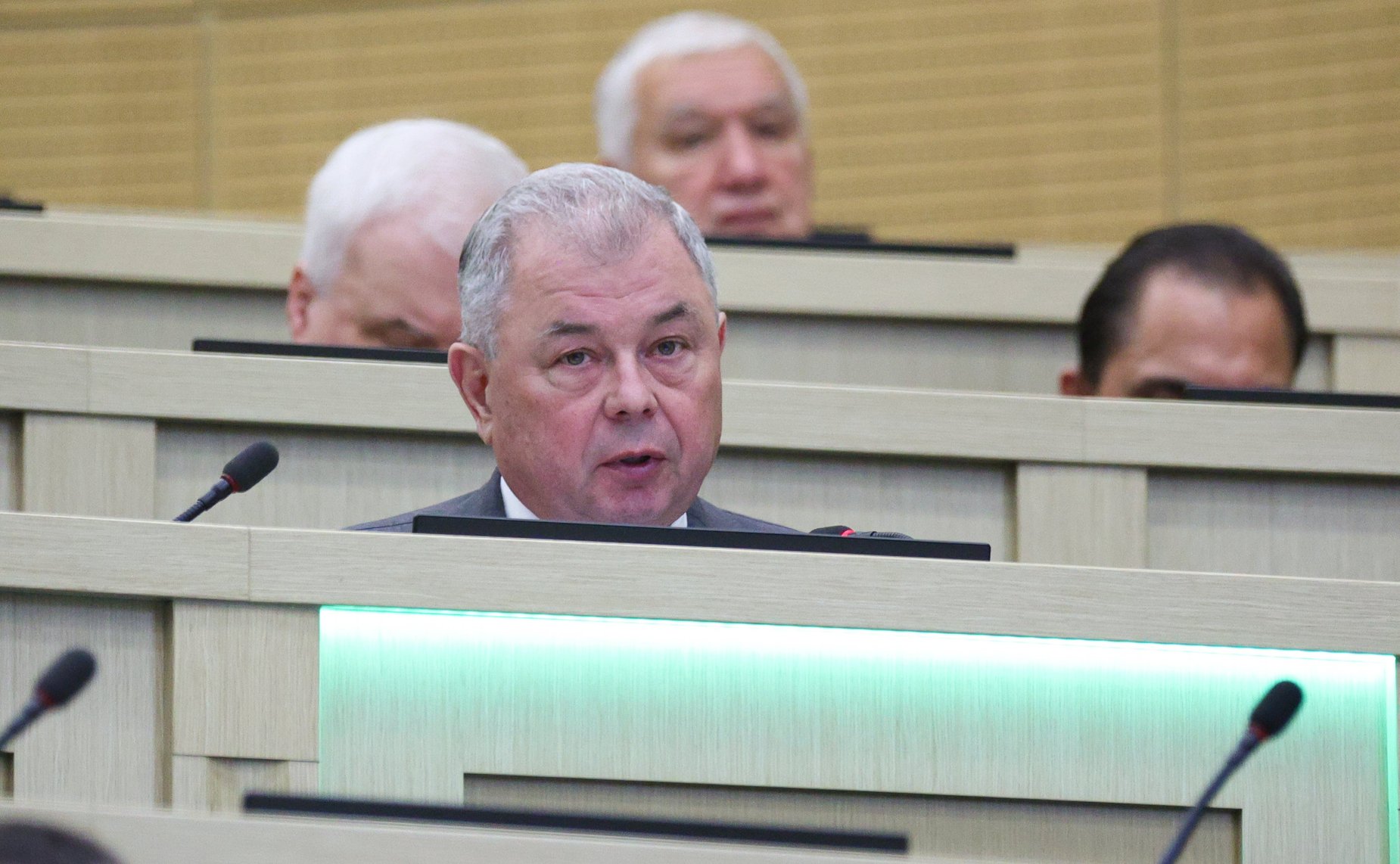 Анатолий Артамонов