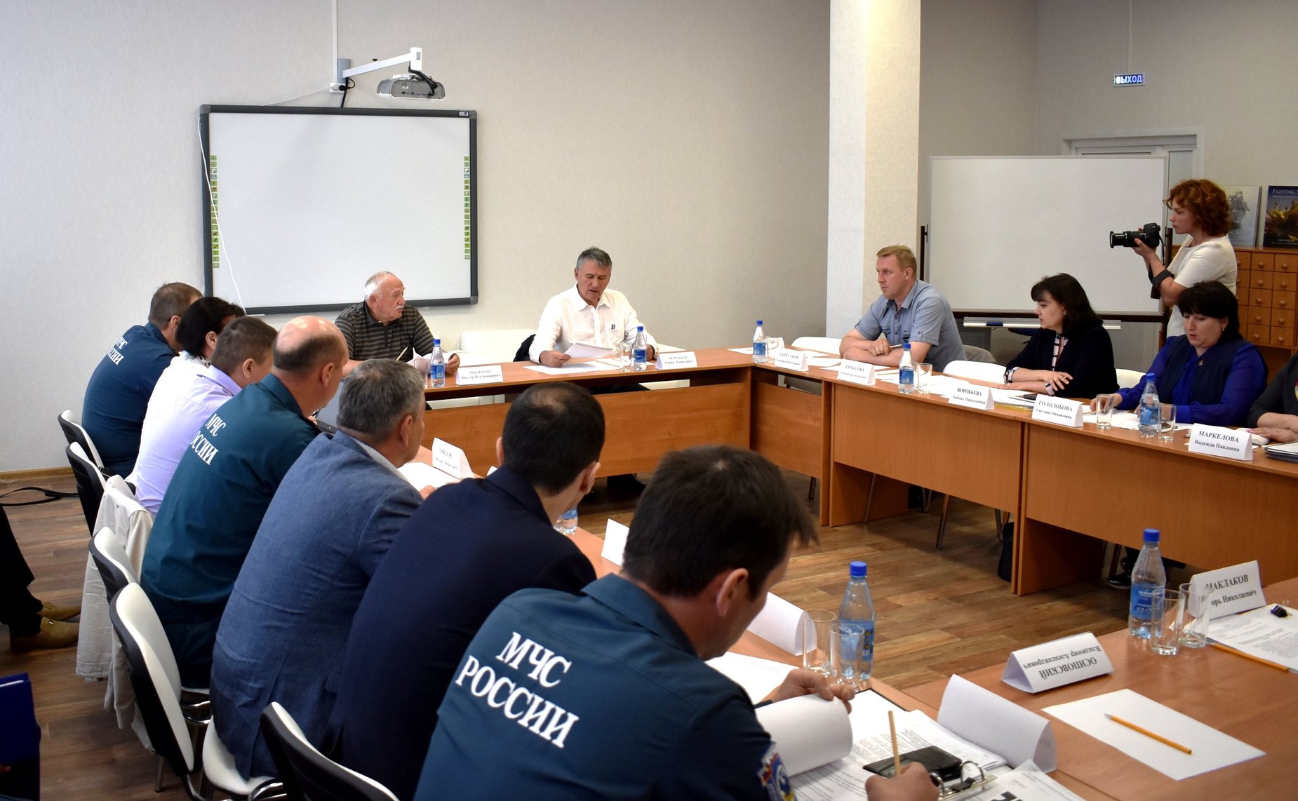 Ю. Воробьев провел совещание в Центре образования, оздоровления детей и развития туризма в Вытегорском районе Вологодской области