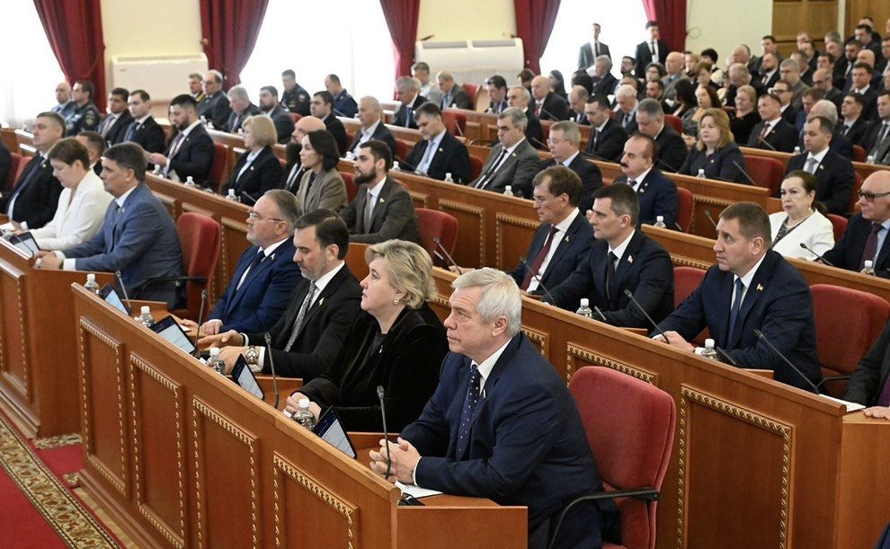 Василий Голубев принял участие в 30-м заседании Законодательного Собрания Ростовской области VII созыва