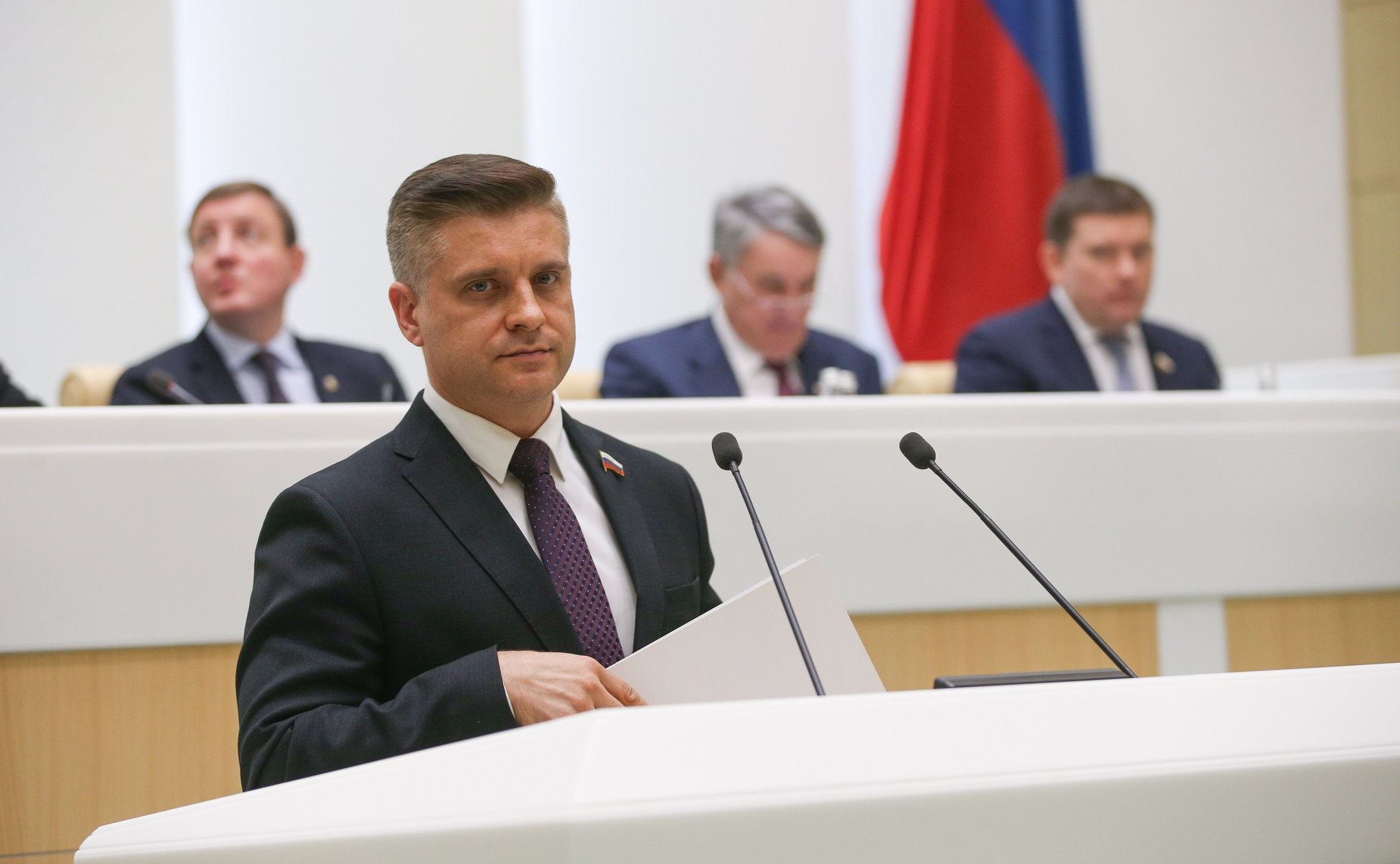 Юрий Архаров