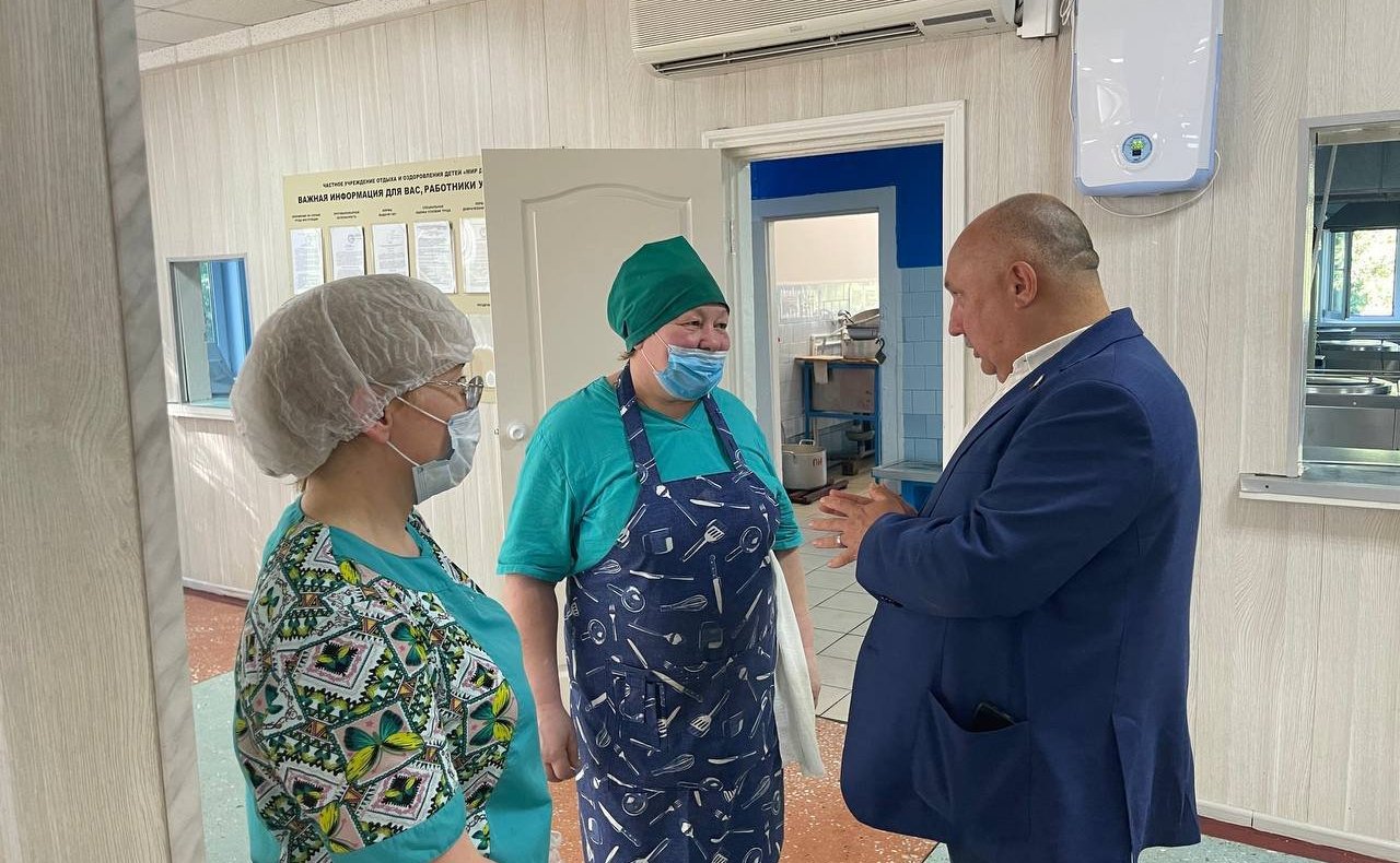 Андрей Базилевский посетил детский лагерь отдыха и оздоровления детей «Мир детства» в Мичуринском сельском поселении края