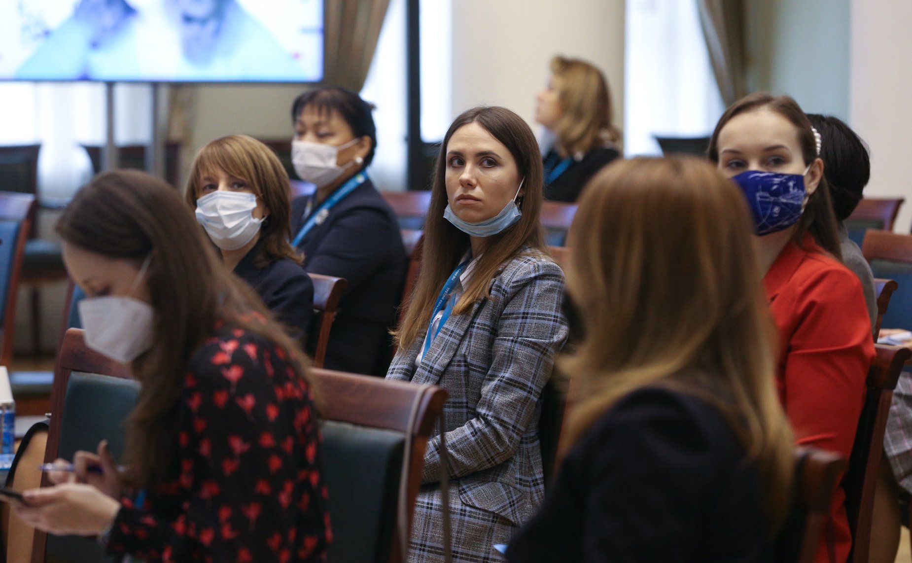 Дискуссионная сессия «Развитие и поддержка гражданских активностей и общественных институтов как основное условие успешной государственной политики. Международный опыт государственно-общественного взаимодействия»