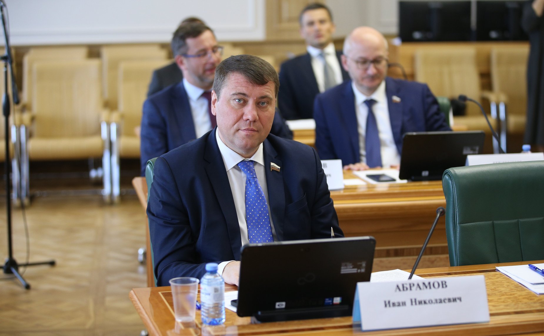 Встреча сенаторов Российской Федерации с генеральным директором ППК «Российский экологический оператор» Денисом Буцаевым в формате «Открытого диалога»