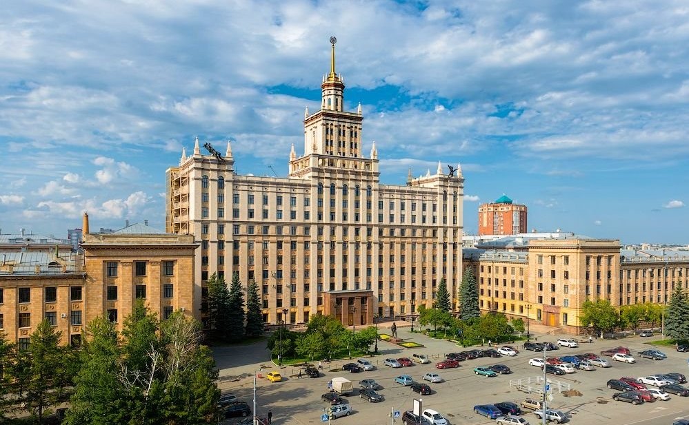 Маргарита Павлова провела рабочую встречу с ректором ЮУрГУ