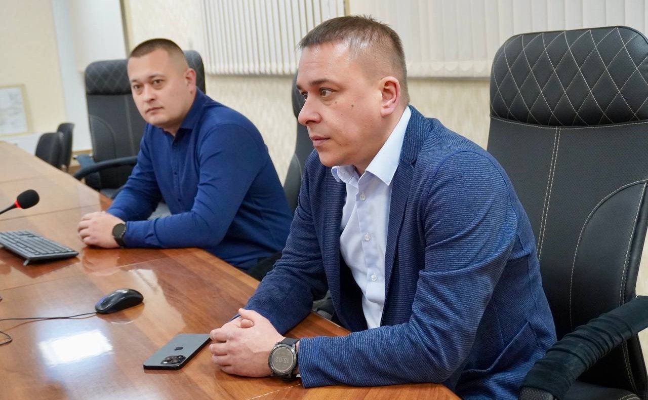 Айрат Гибатдинов в ходе поездки в регион посетил производственную площадку Ульяновского автомобильного завода