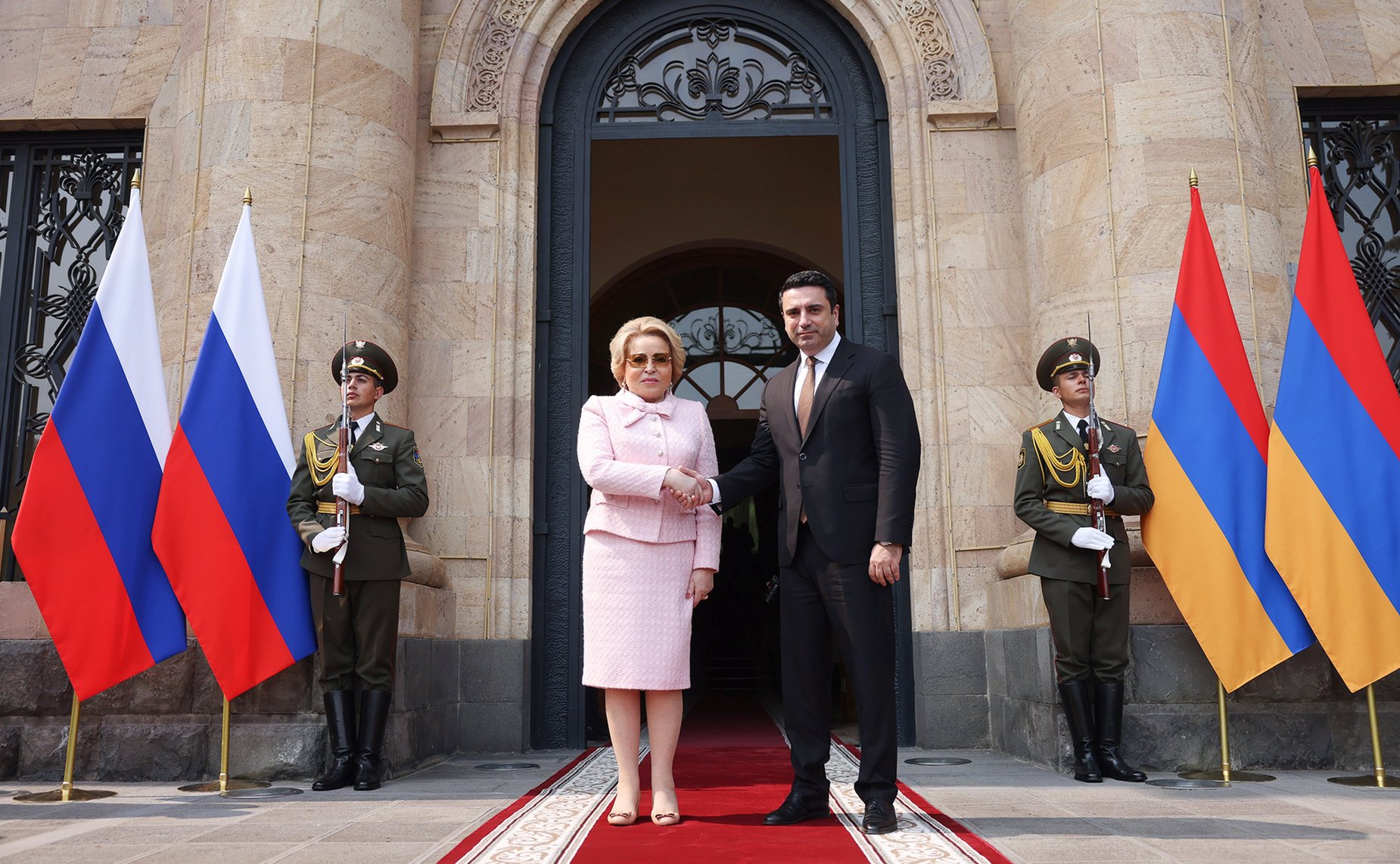 Встреча делегации Совета Федерации с Председателем Национального Собрания Республики Армения Аленом Симоняном