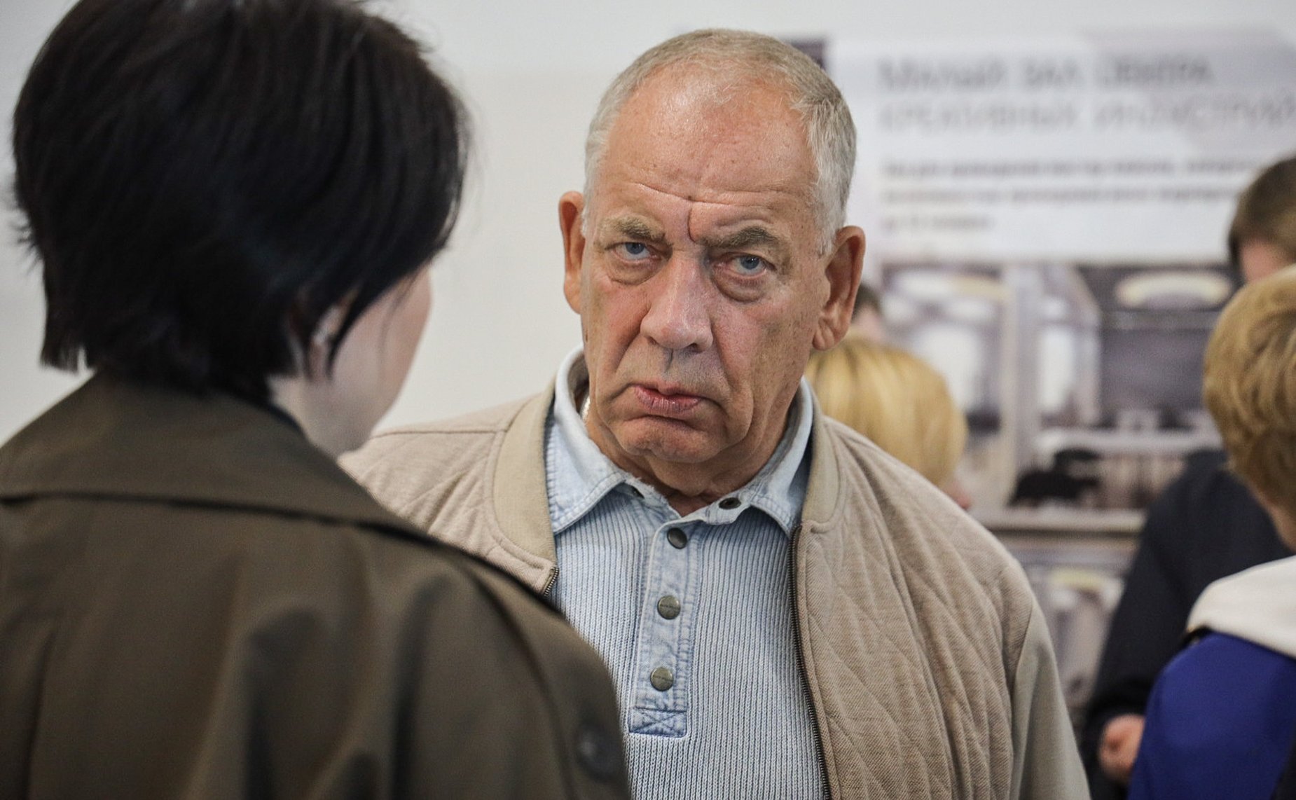 Члены Комиссии Совета Федерации по сохранению и развитию народных художественных промыслов встретились с представителями Художественного косторезного училища им.Н.Буторина и предприятия «Беломорские узоры»