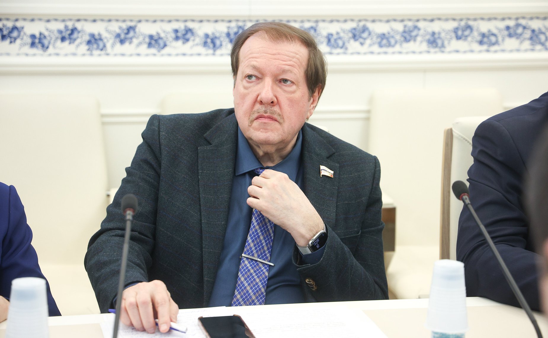 Александр Русаков