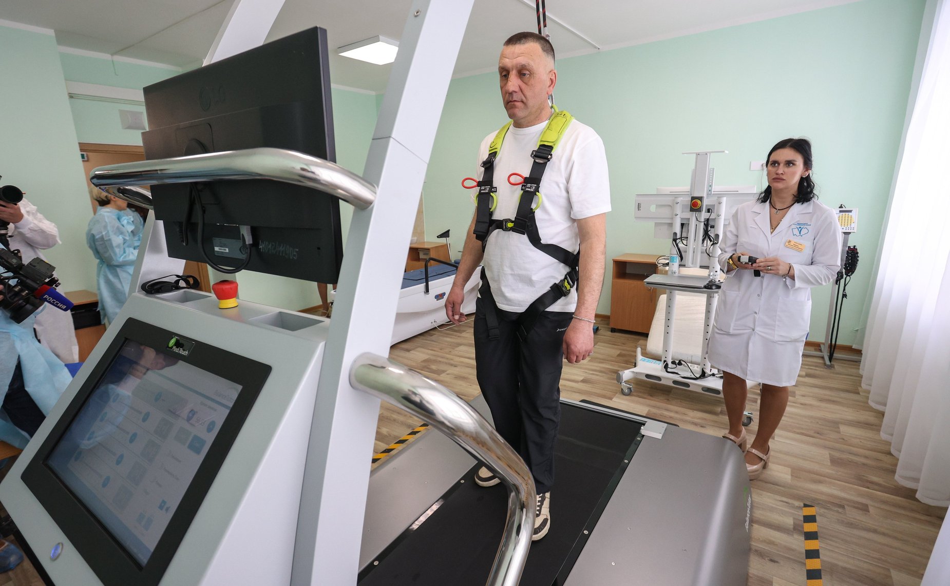 Рабочий визит заместителя Председателя Совета Федерации Инны Святенко в Алтайский край. Клинический лечебно-реабилитационный центр «Территория здоровья»