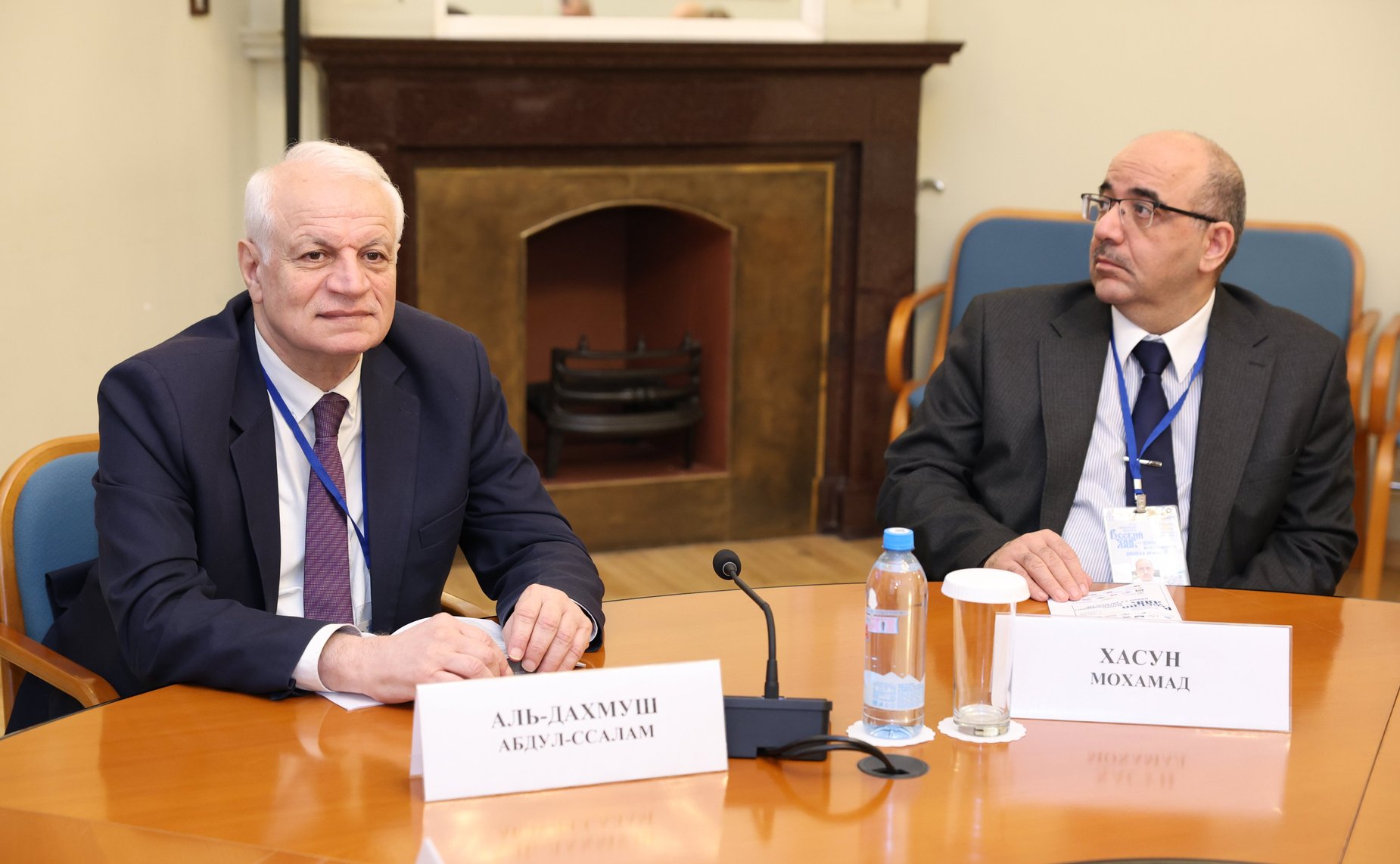 Заседание круглого стола на тему «Образовательные мосты: университеты и языковые центры как важный фактор продвижения русского языка за рубежом»