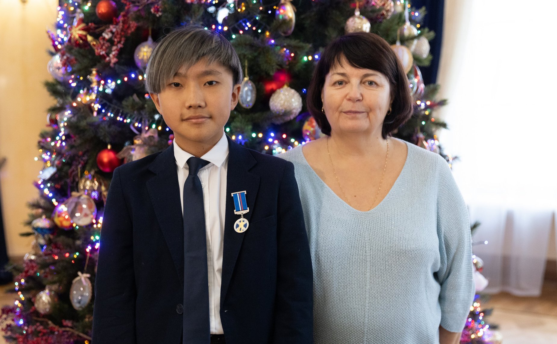 Инна Святенко и Владимир Кожин вручили награды детям-героям