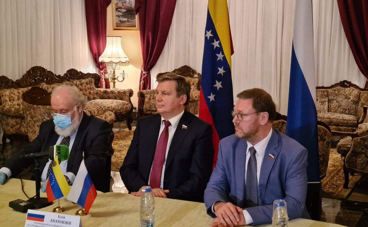 Константин Косачев возглавил делегацию Совета Федерации по наблюдению за выборным процессом в Венесуэле