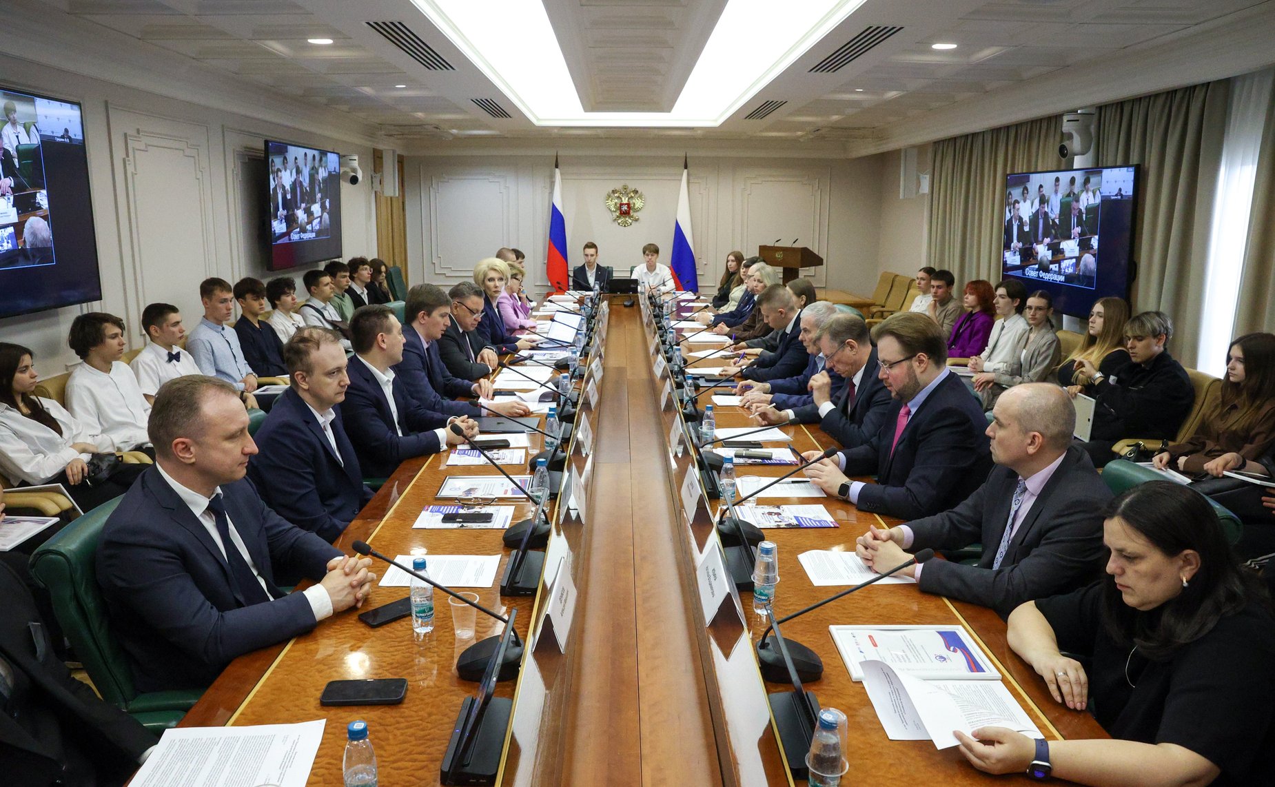 Панельная дискуссия Комитета Совета Федерации по Регламенту и организации парламентской деятельности «Нормативное регулирование и меры государственной поддержки развития школьного инженерного образования в РФ»