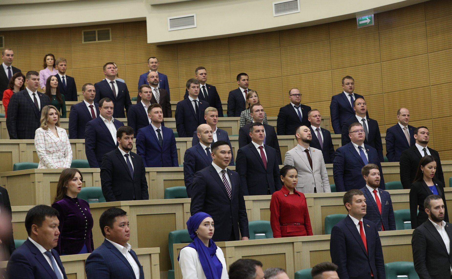 Пленарное заседание Форума молодых парламентариев: «Молодежь XXI века: сберегая наследие, развивая сотрудничество, приближая будущее»