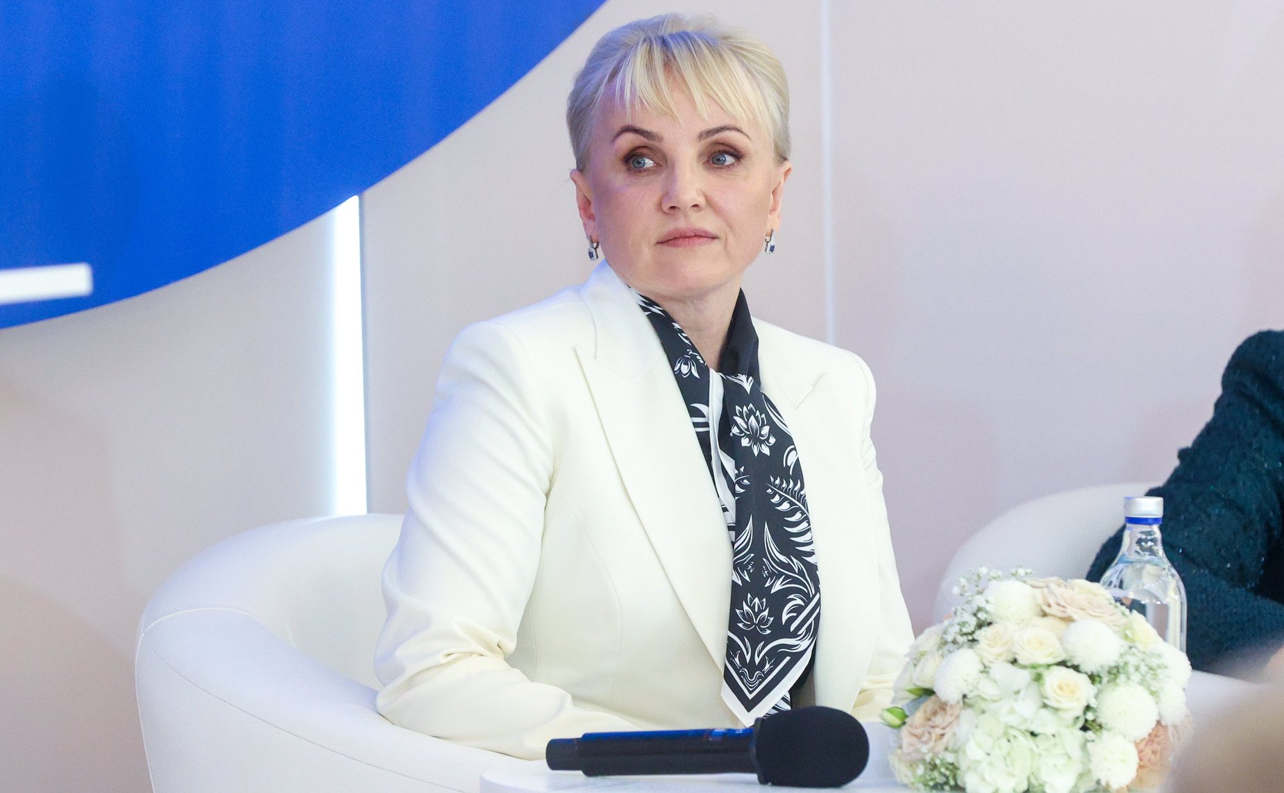 Пленарное заседание международного форума «Женщины за сохранение традиций»