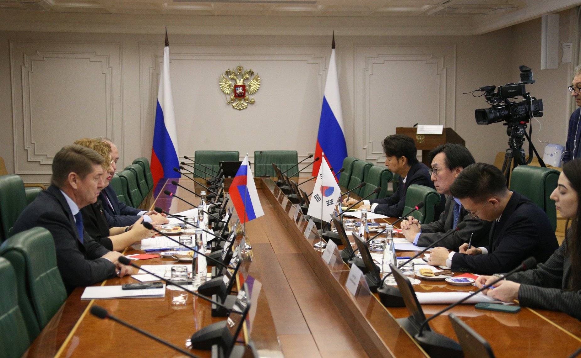 Встреча руководителя группы по сотрудничеству СФ с Национальным Собранием Республики Корея Ольги Епифановой с Чрезвычайным и Полномочным Послом Республики Корея в РФ