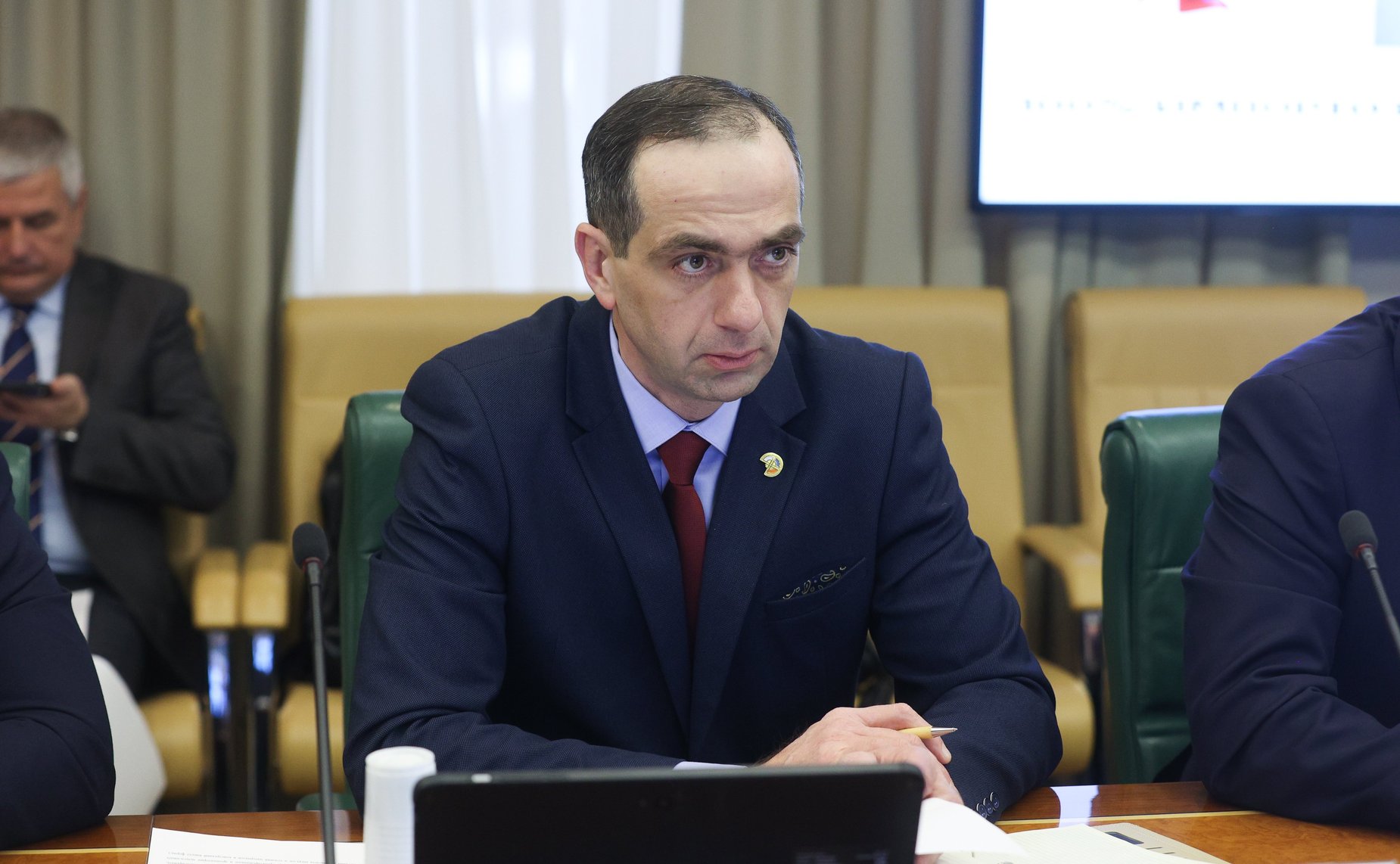 Круглый стол на тему «О развитии сегмента деревянного домостроения в России»