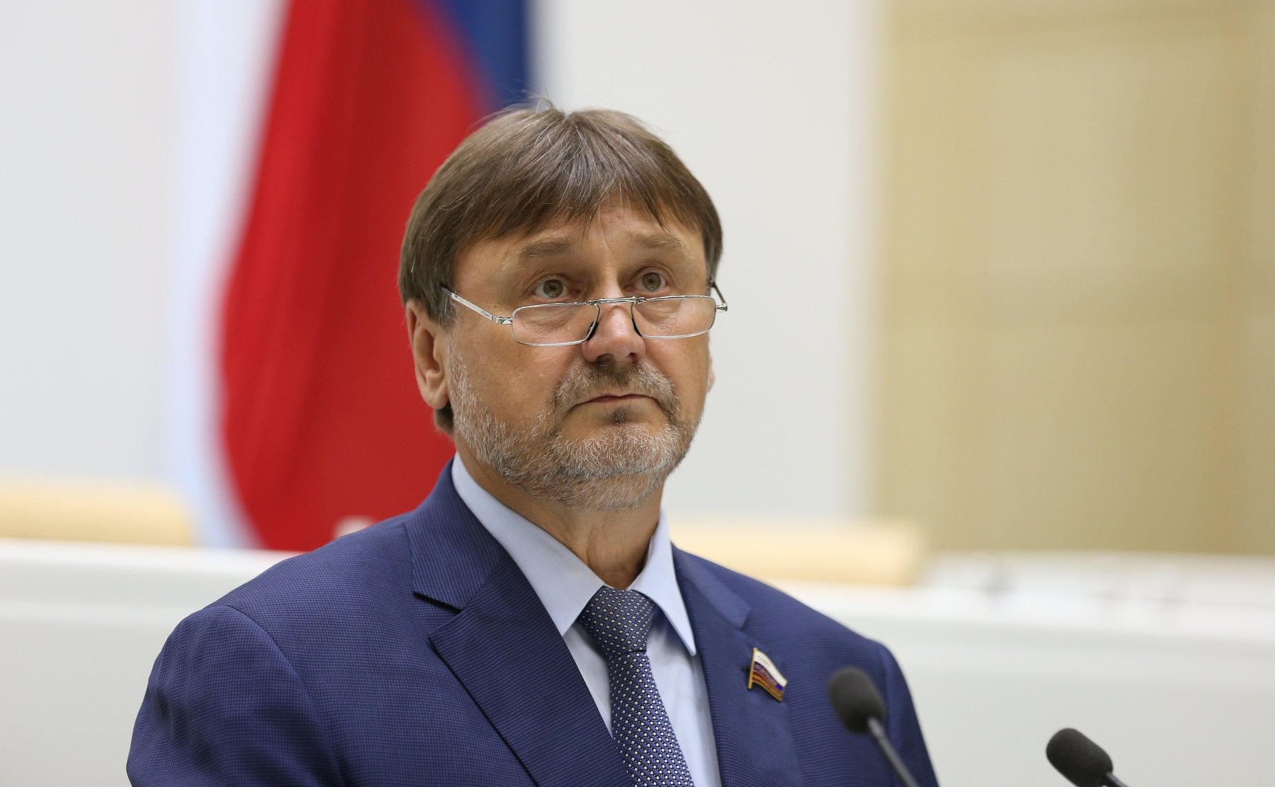 Владимир Лебедев