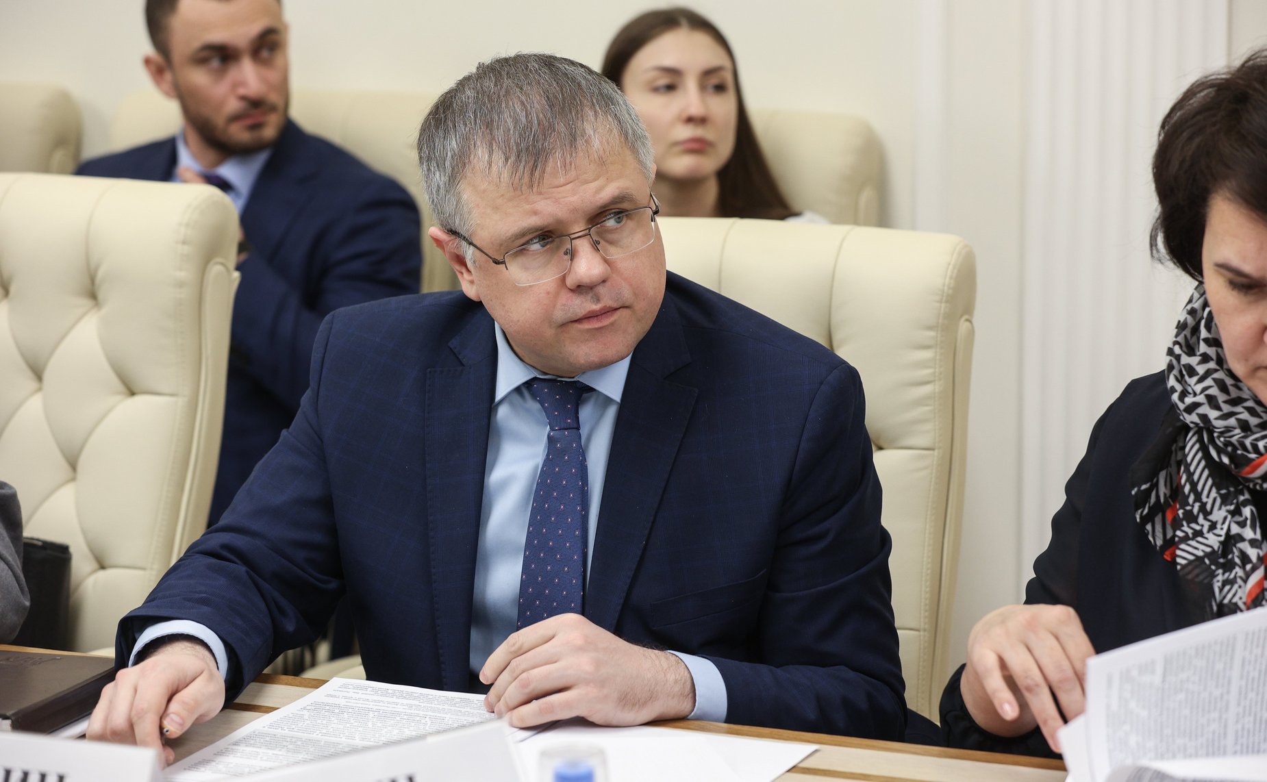 Круглый стол на тему «Совершенствование механизмов государственного регулирования деятельности геологоразведочных юниорных компаний и стимулирование их развития»