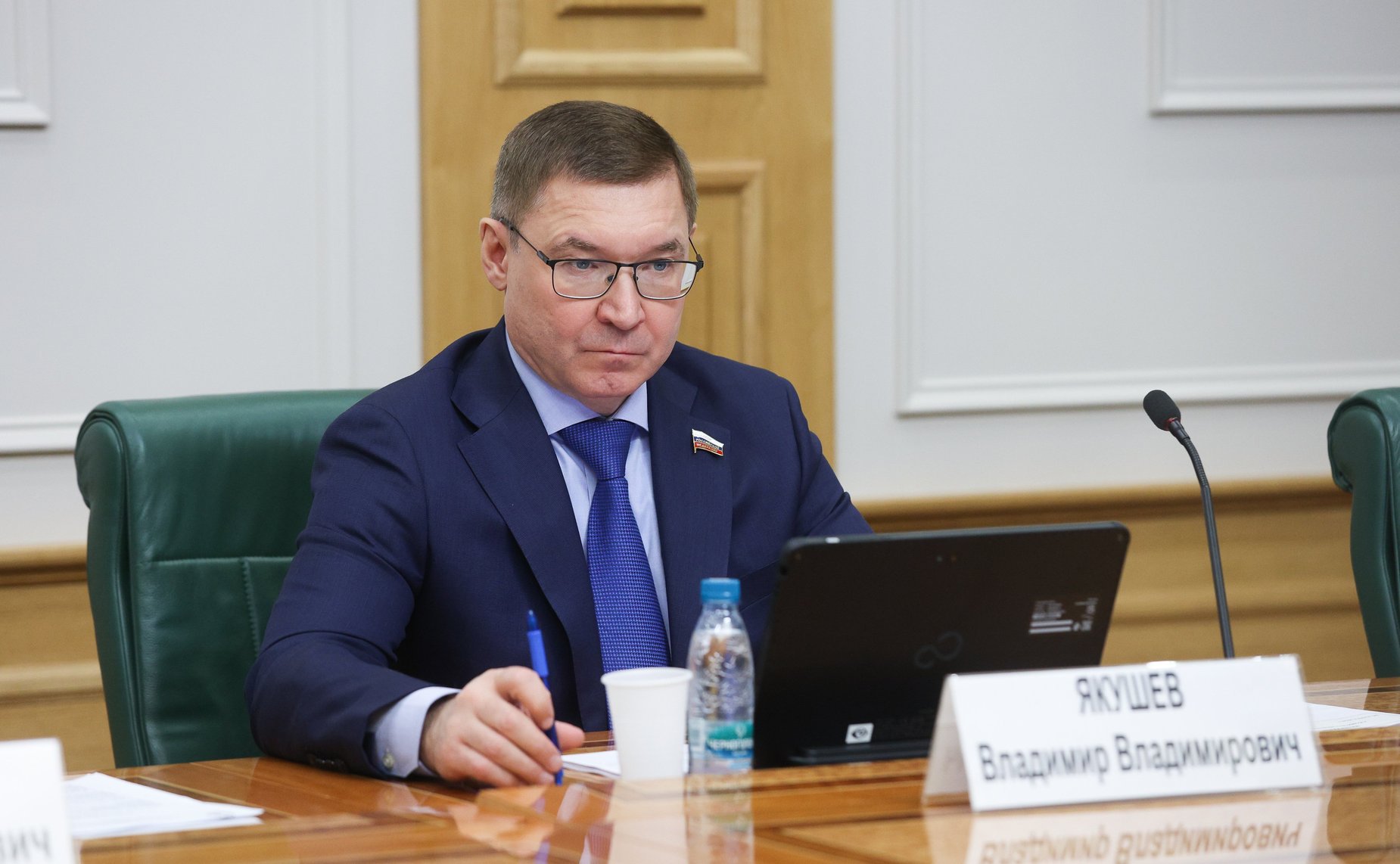 Владимир Якушев