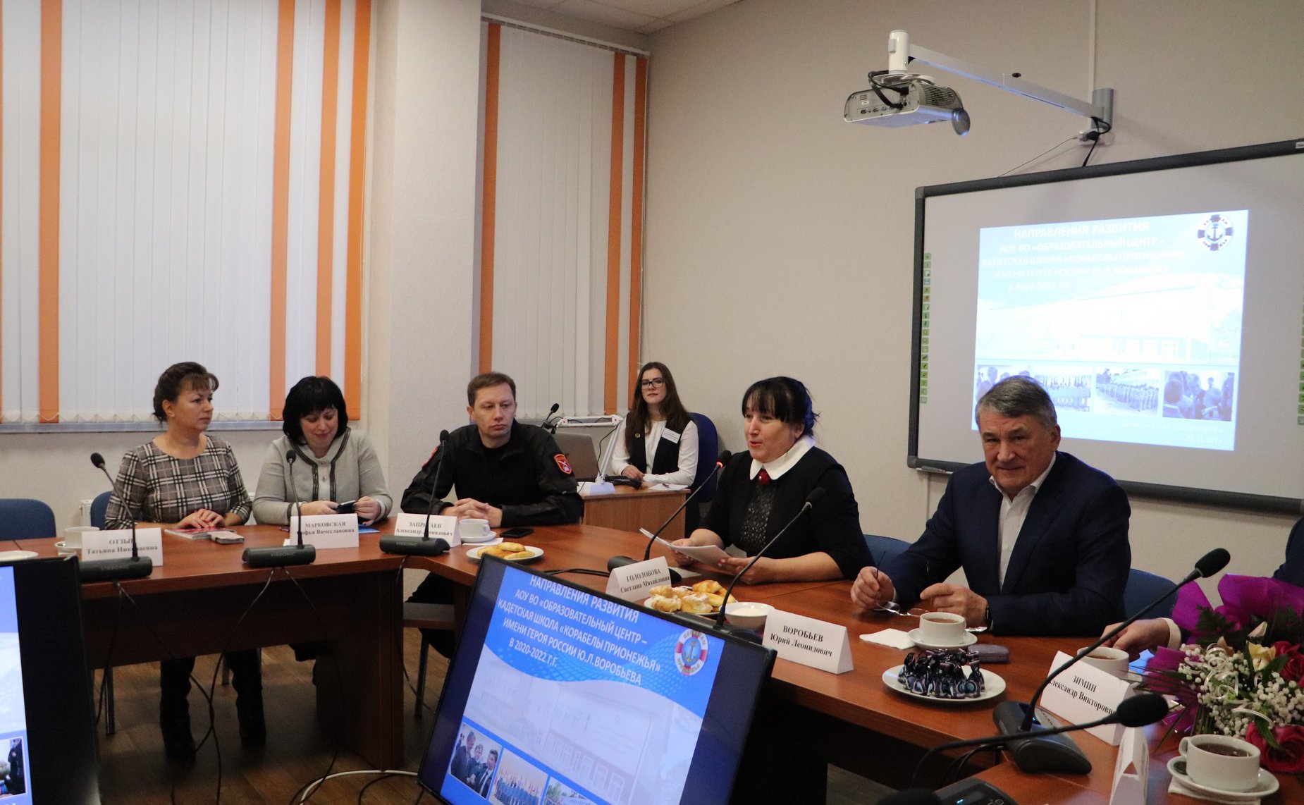 Ю. Воробьев провел встречу с педагогическим коллективом «Корабелов Прионежья»