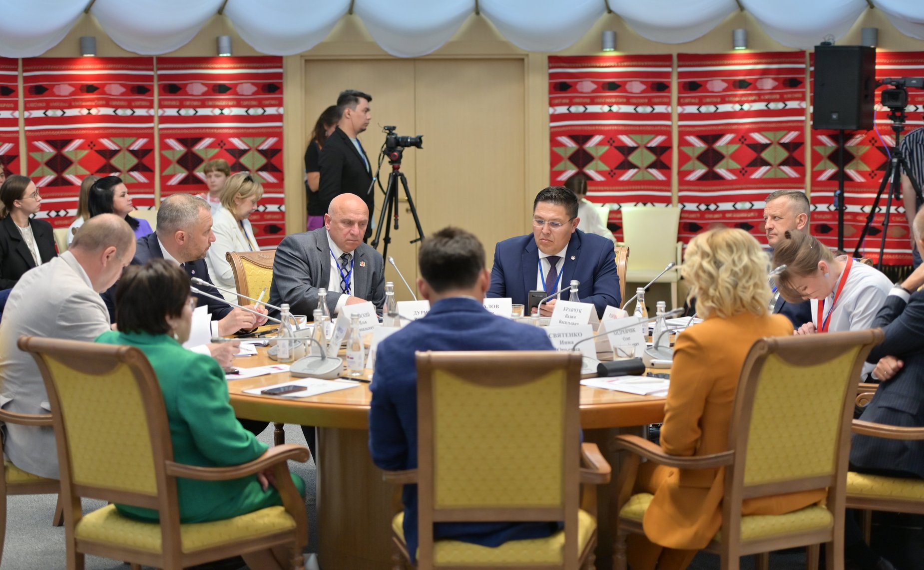 Заседание секции 5 «Российско-белорусское сотрудничество по развитию новых туристических направлений: от гармонизации законодательства к развитию регионов». X Форум регионов России и Беларуси