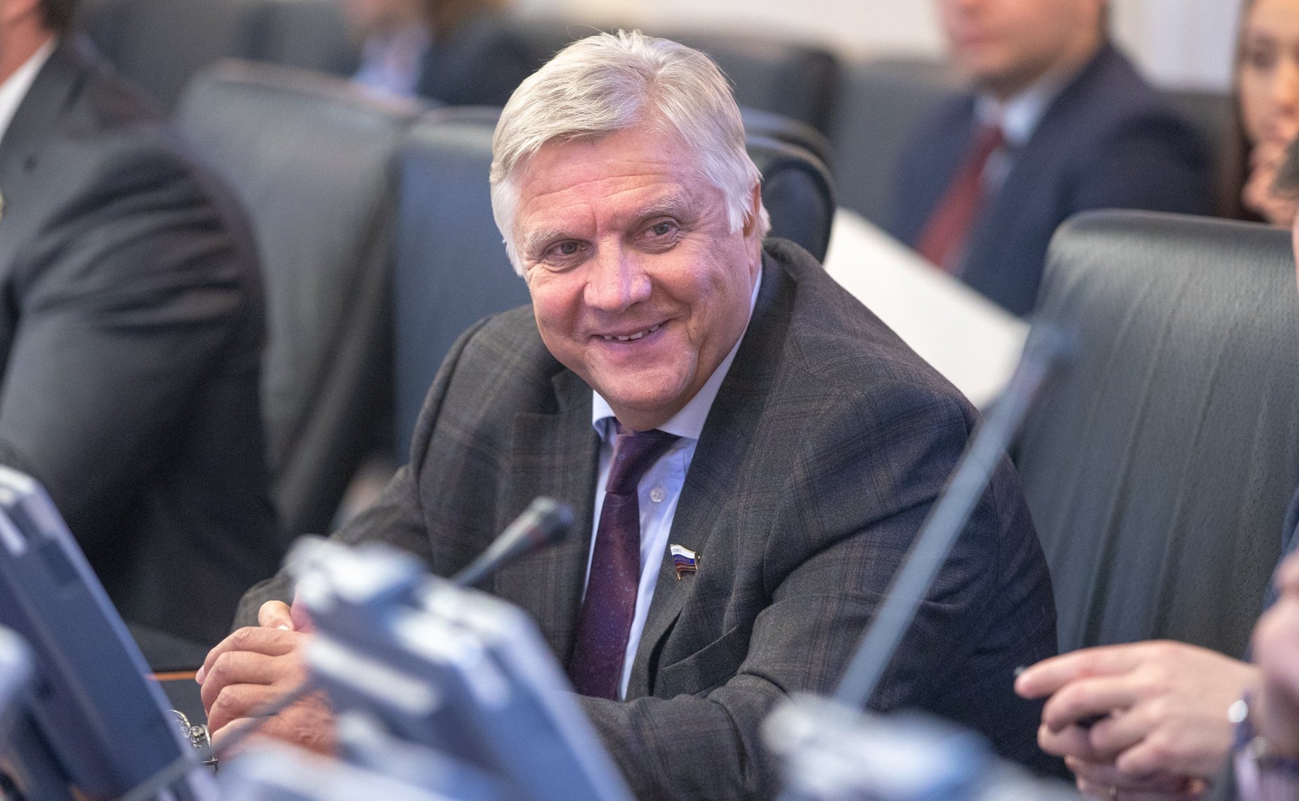 Юрий Волков