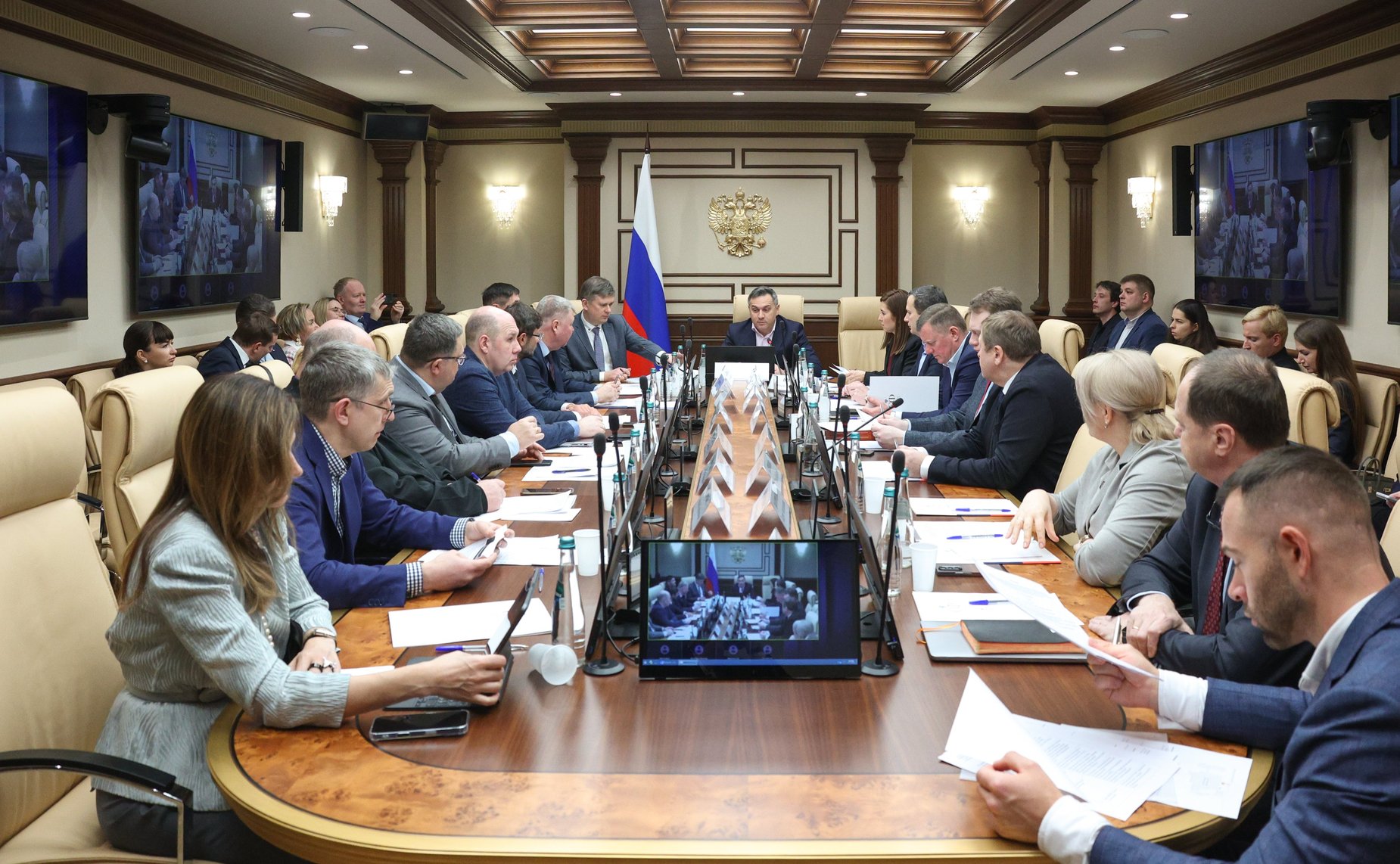 Заседание секции «Распространение российских цифровых продуктов и платформ» и «Цифровая промышленность» на тему: «Актуальные вопросы развития российских вычислительных мощностей»