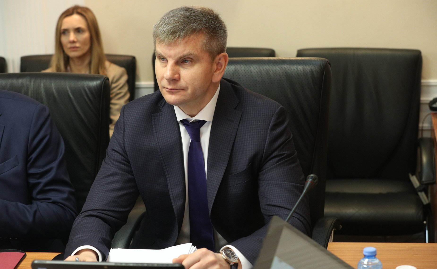 Геннадий Голов