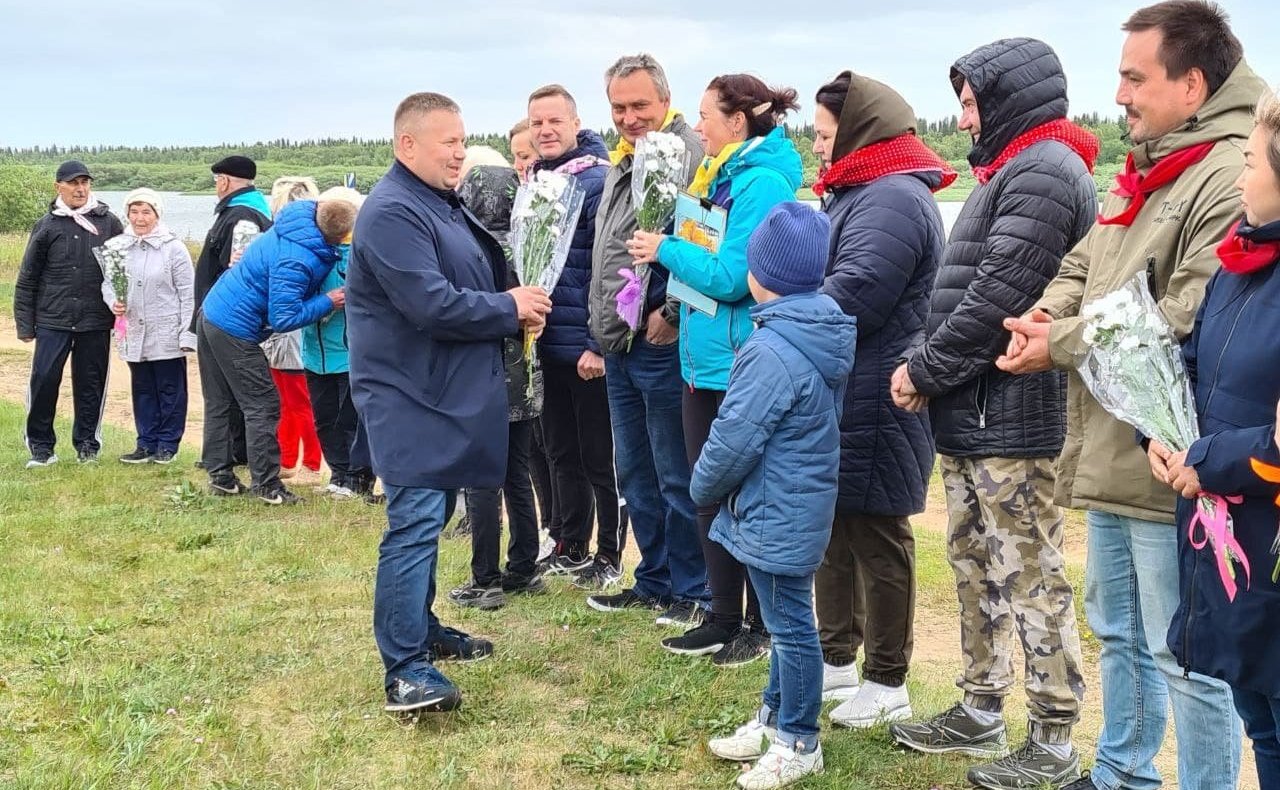 Денис Гусев поздравил жителей Ненецкого АО с Днём семьи, любви и верности