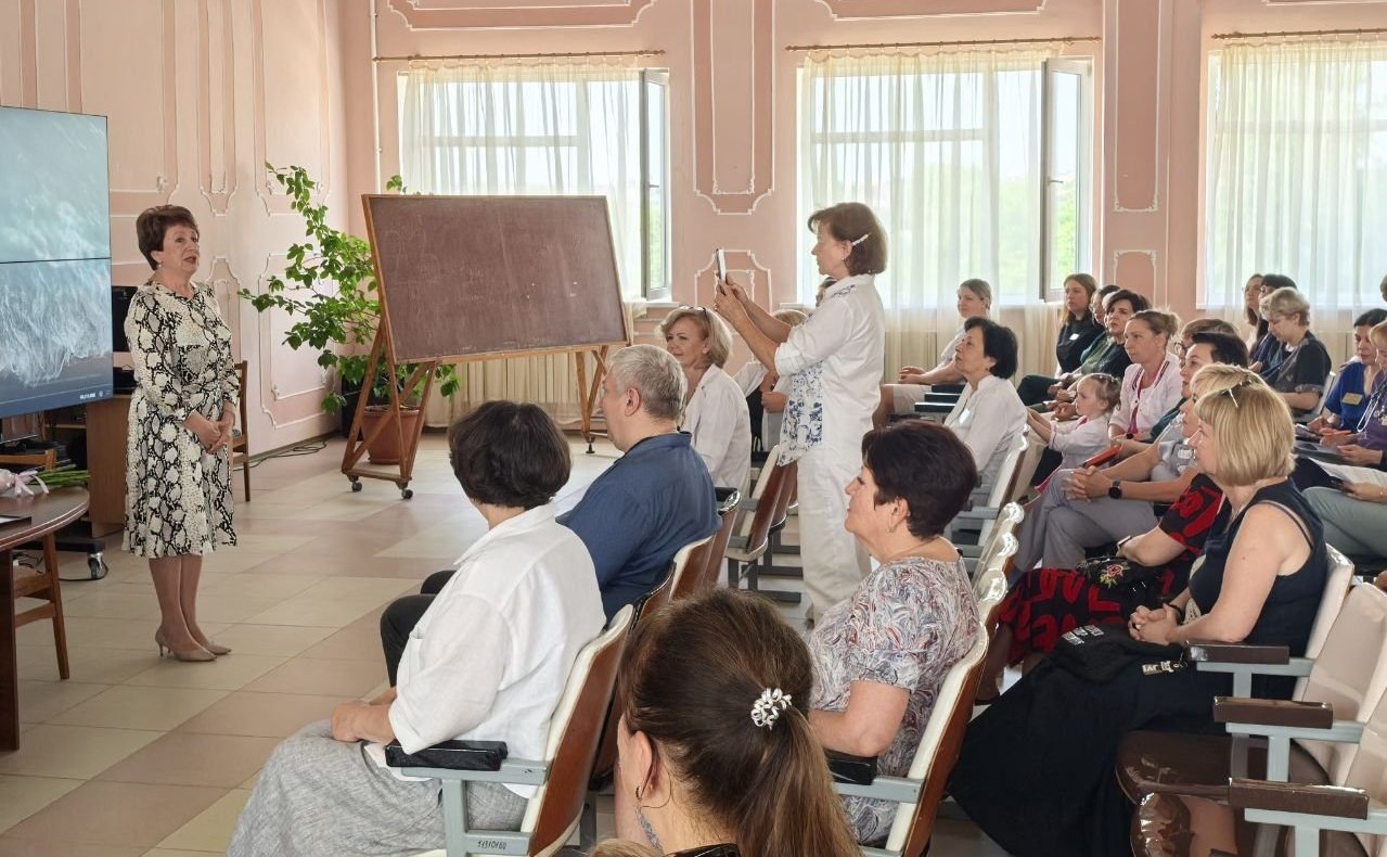 Екатерина Алтабаева в преддверии Дня медицинского работника побывала в двух севастопольских больницах