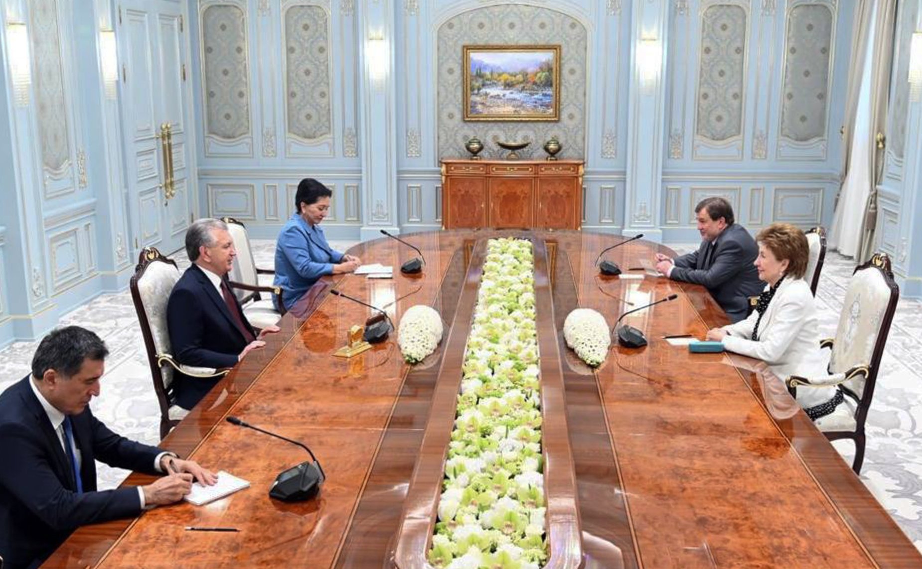 Заместитель Председателя Совета Федерации Галина Карелова в рамках 14-го Саммита женщин-председателей парламентов провела ряд двусторонних встреч