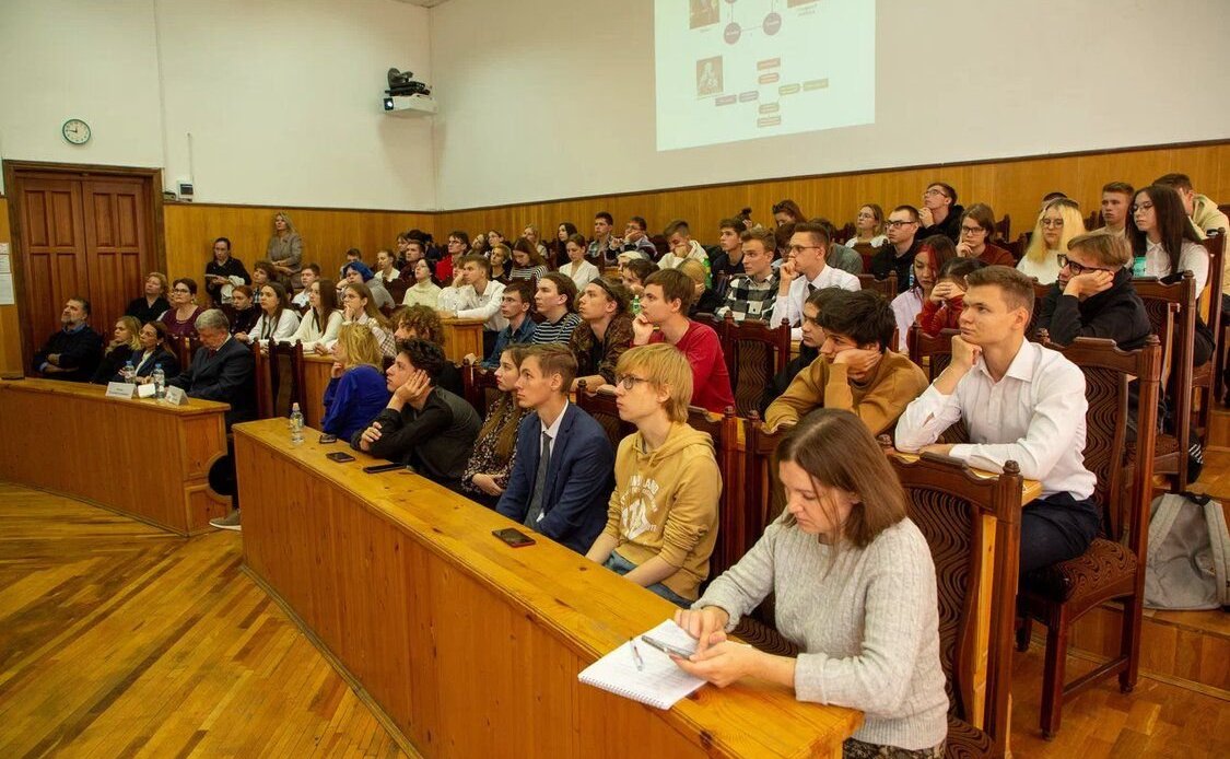 Сергей Рябухин посетил Московский государственный областной университет