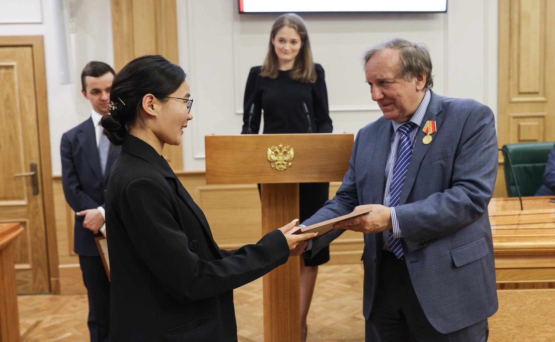 Церемония награждения победителей IV Конкурса чтецов среди студентов аспирантов из стран Азии и Африки «Победа в сердцах поколений» в рамках подготовки к Саммиту Россия-Африка