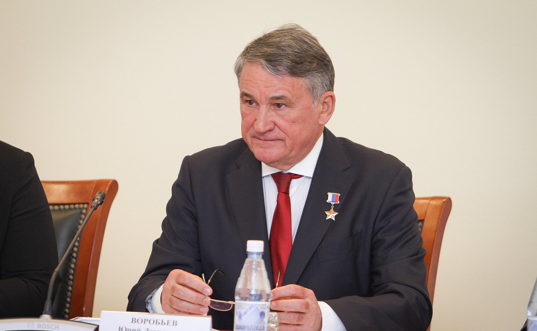 Ю. Воробьев