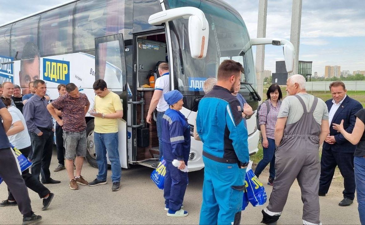 Елена Афанасьева продолжает организовывать встречи с оренбуржцами, пострадавшими от паводка, и оказывать необходимую помощь