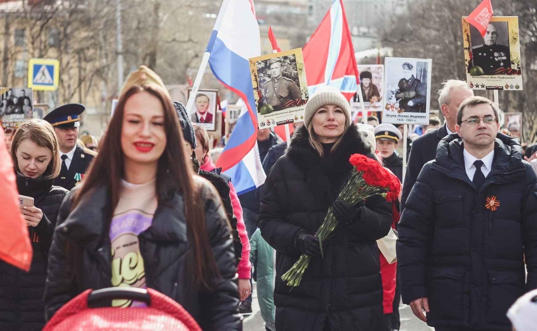 Татьяна Сахарова в рамках работы в регионе приняла участие в мероприятиях, посвященных 77-й годовщине Победы в Великой Отечественной войне