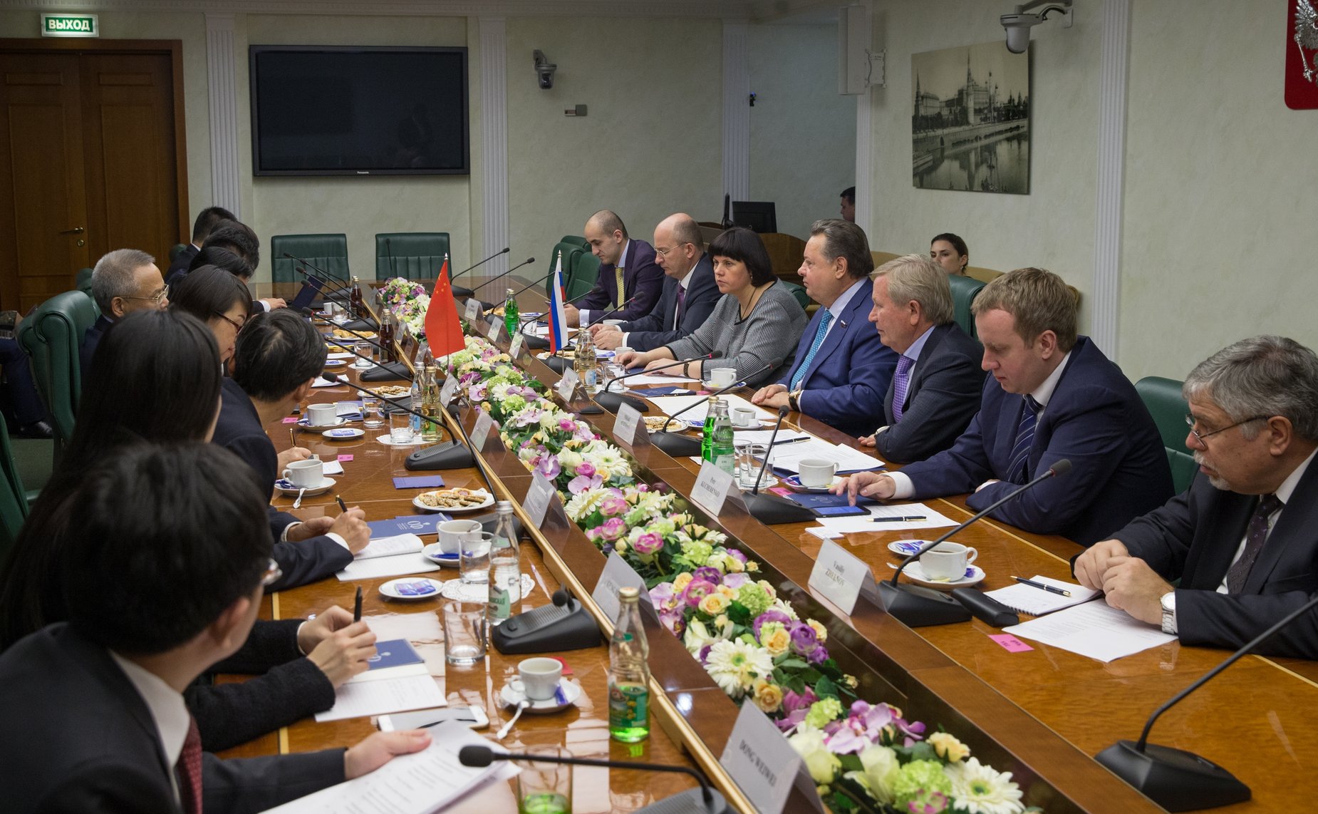 Встреча Б. Невзорова с заместителем председателя Комитета Всекитайского собрания народных представителей КНР по внутренним делам и юстиции Ван Шэнмином