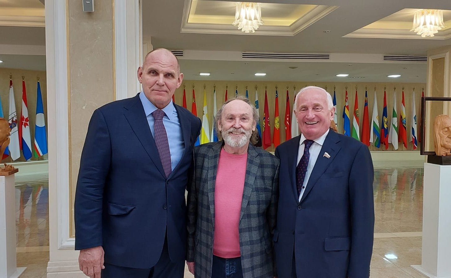 Виктор Кресс представил персональную выставку известного томского скульптора Леонтия Усова