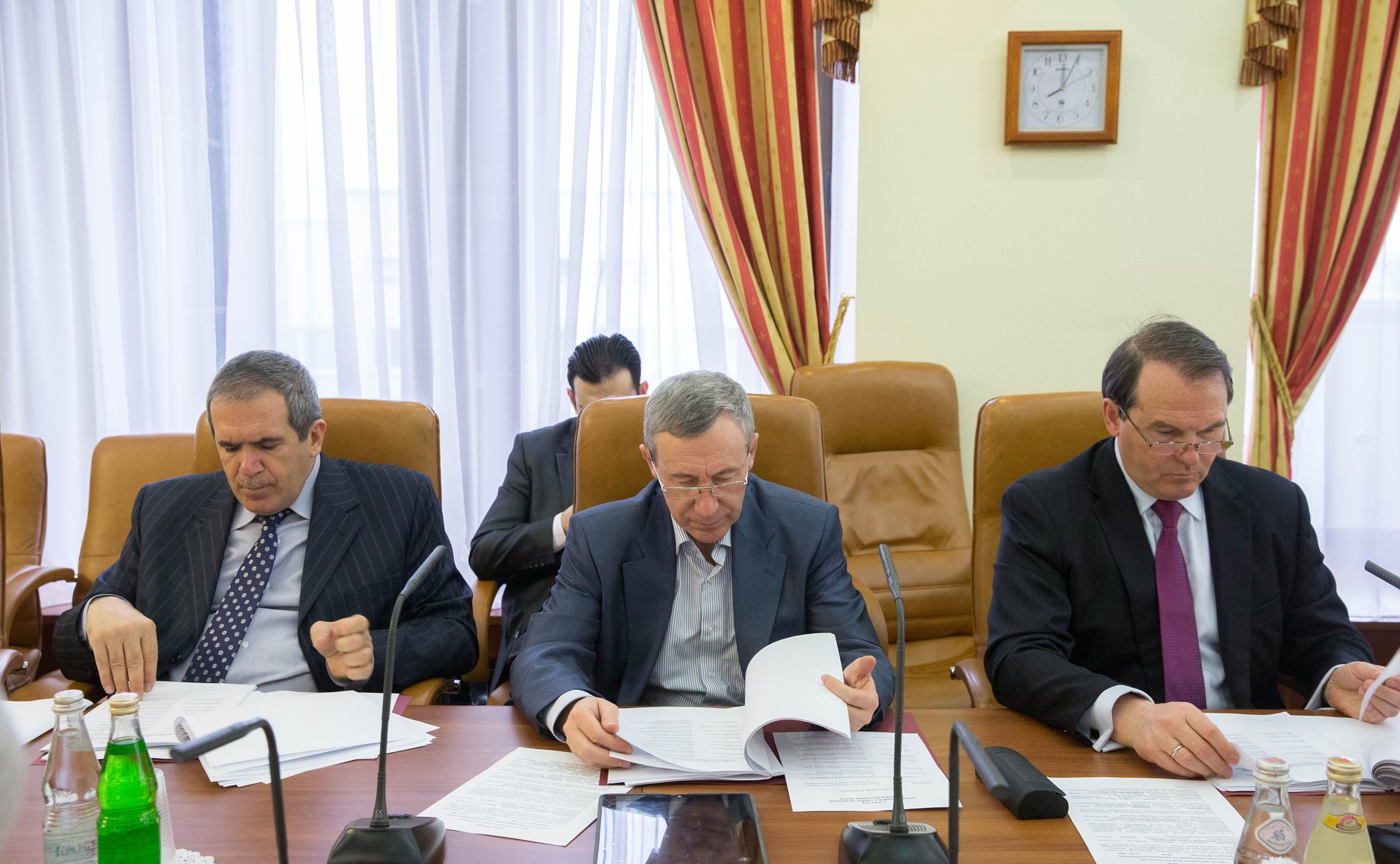 Комитет по межд делам-8