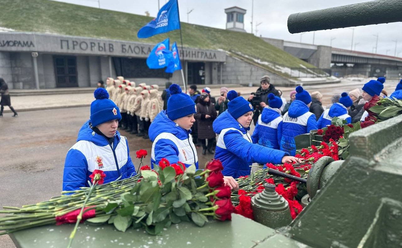 В музее-заповеднике «Прорыв блокады Ленинграда» открылась выставка военной техники «Фашизм. Невыученные уроки истории. Связь времен»