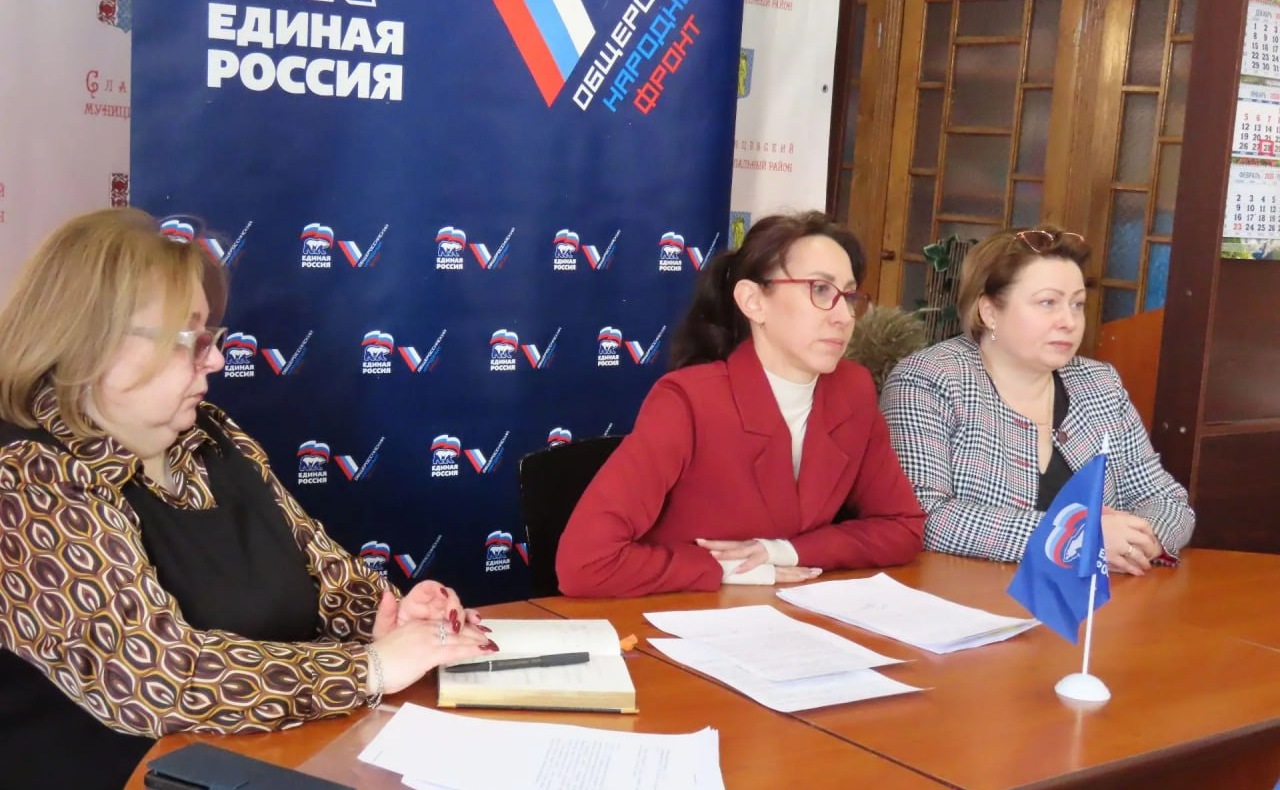 Сергей Перминов рассмотрел обращения жителей Сланцевского района Ленинградской области