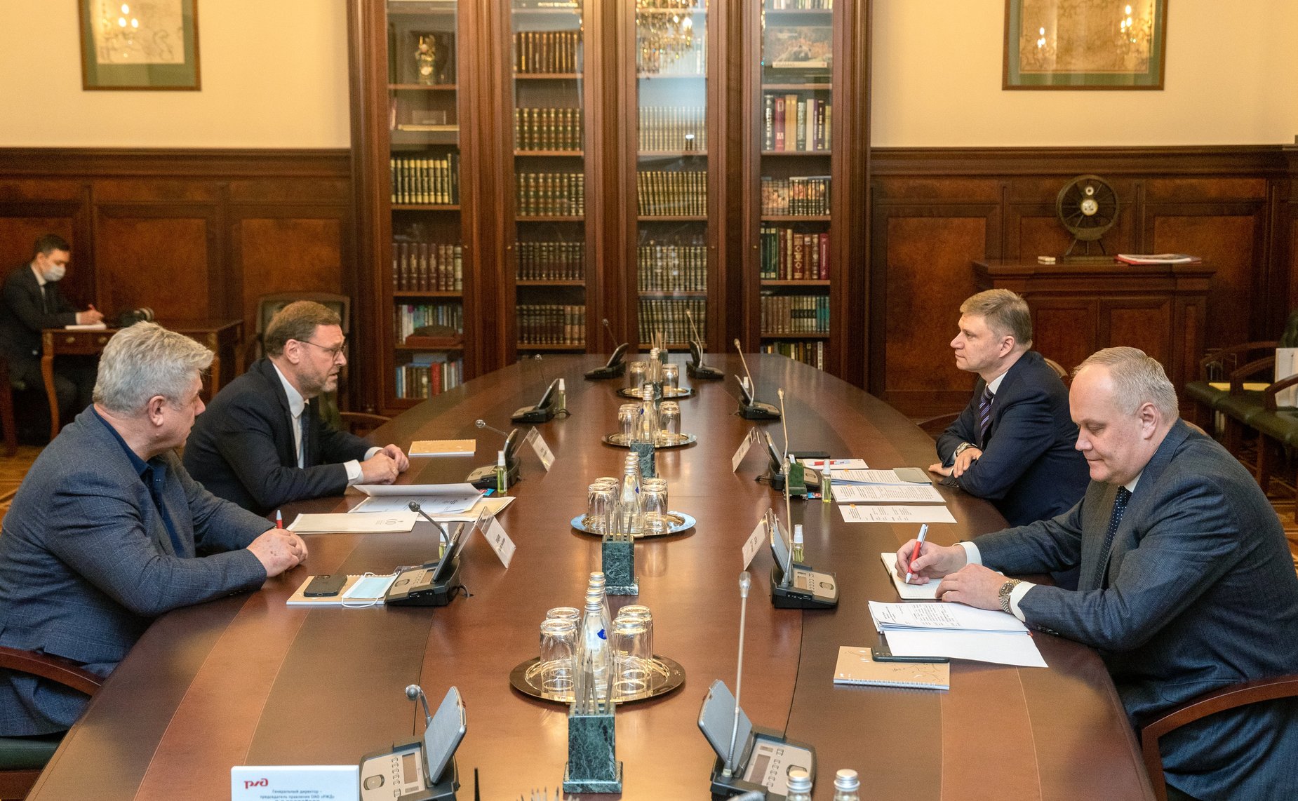 Константин Косачев и Виктор Бондарев встретились с Генеральным директором – председателем правления ОАО «Российские железные дороги» Олегом Белозеровым