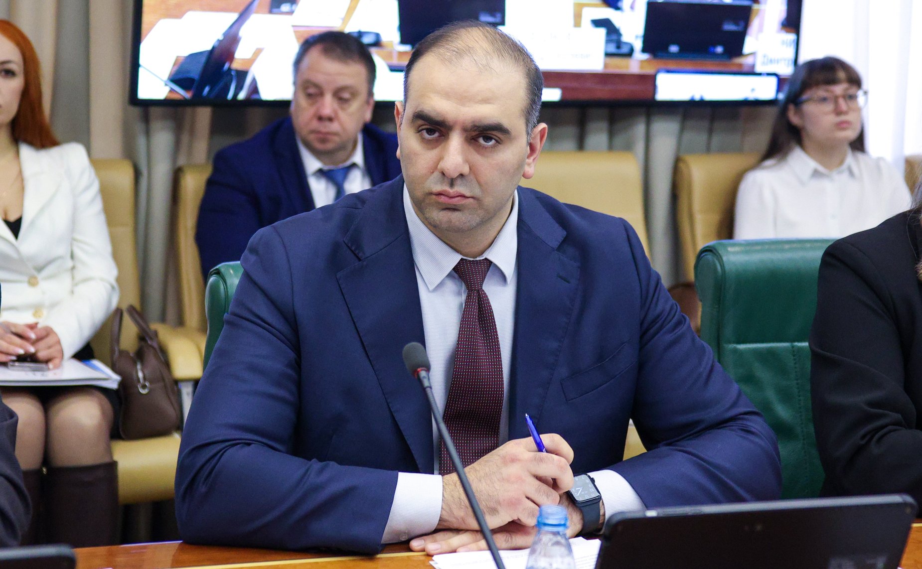 Круглый стол на тему «Совершенствование системы лицензирования деятельности по управлению многоквартирными домами: законодательные новации и практика применения»