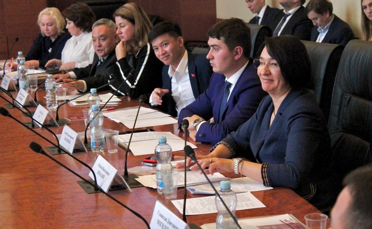 Совещание Комитета СФ по Регламенту и организации парламентской деятельности