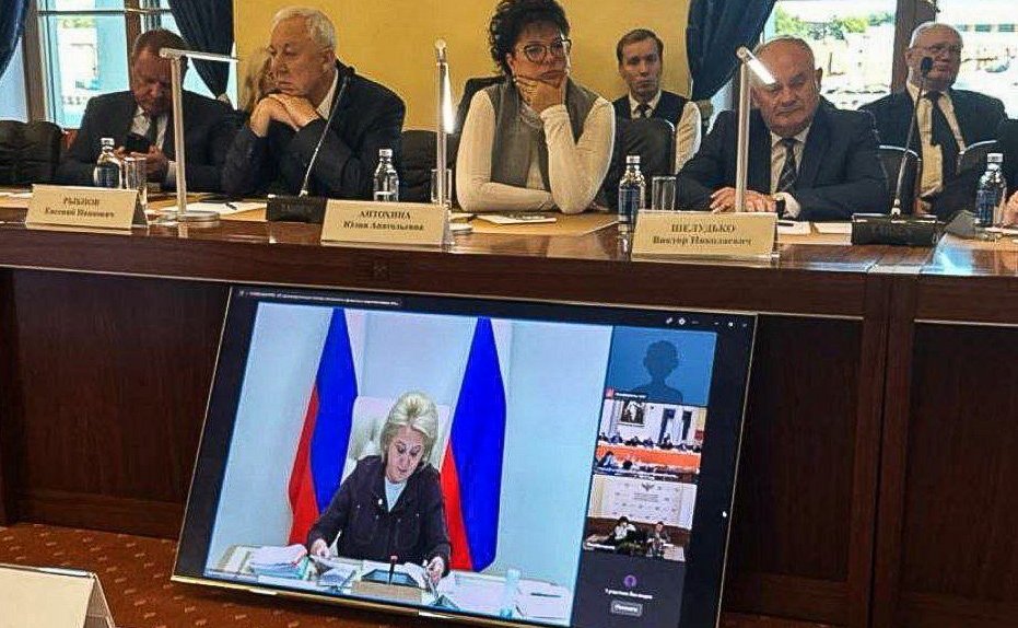 Лилия Гумерова в режиме видео-конференц-связи приняла участие в совещании, посвященном промежуточным итогам реализации пилотного проекта по изменению уровней профессионального образования (фото Форпост Северо-Запад)