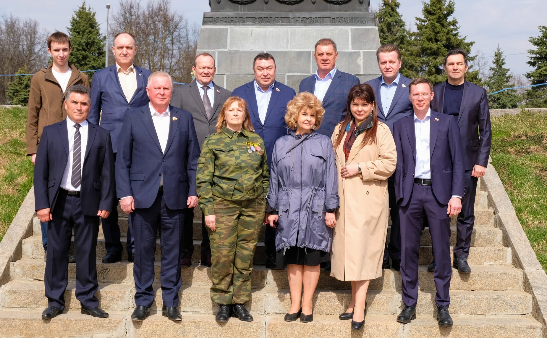 Сенаторы РФ провели в Вязьме патриотическую акцию, посвященную прощанию с воинами, погибшими в годы Великой Отечественной войны