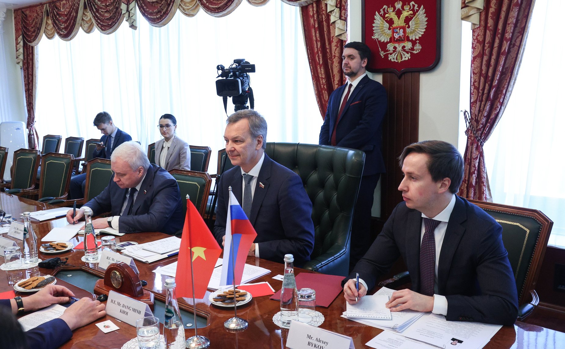 Встреча первого заместителя Председателя СФ Андрея Яцкина с Чрезвычайным и Полномочным Послом Социалистической Республики Вьетнам в Российской Федерации