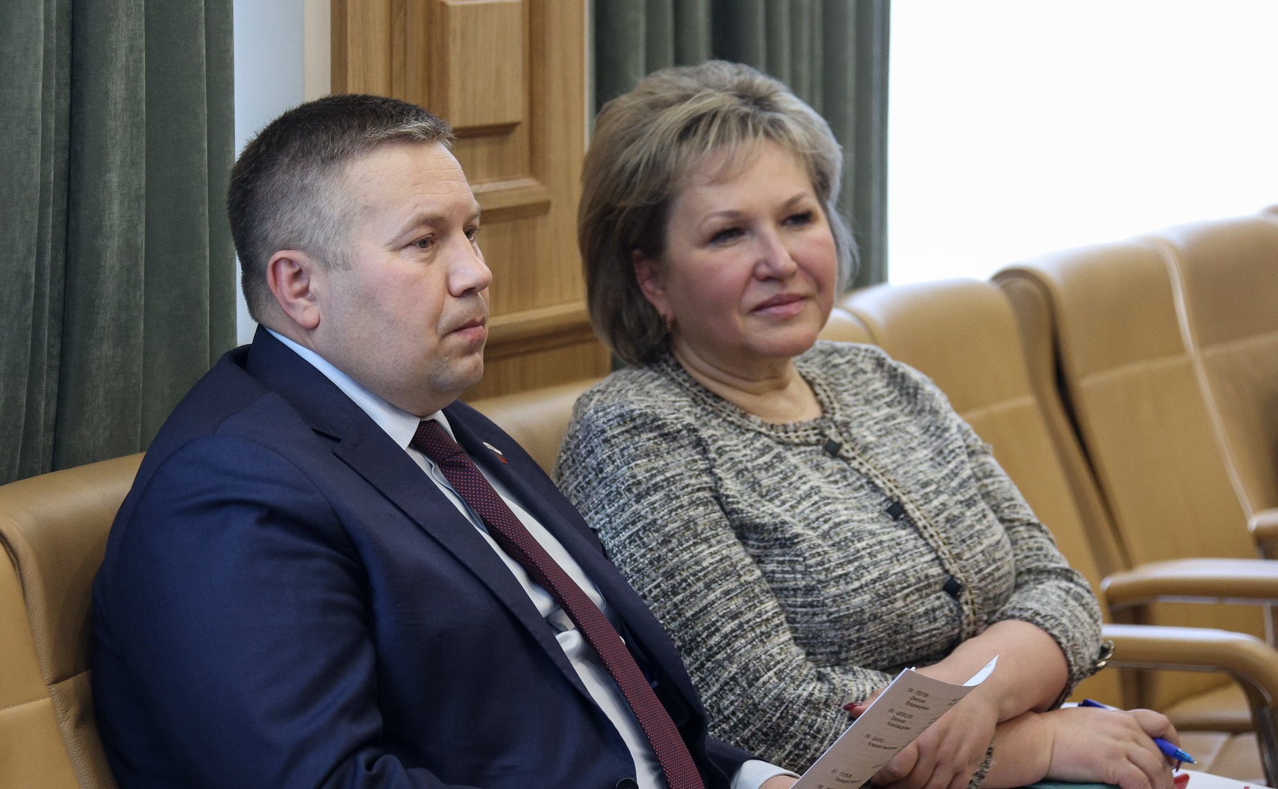 Встреча сенаторов Российской Федерации с генеральным директором — председателем правления ОАО «РЖД» Олегом Белозеровым в формате «Открытого диалога»