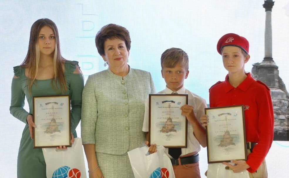 Екатерина Алтабаева вручила награды победителям конкурса «Город, достойный поклонения»